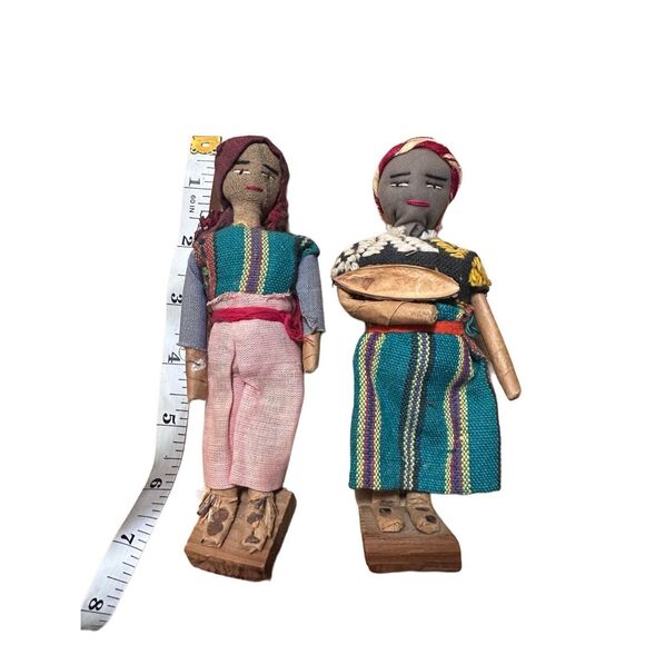 Two Folk Peru Handmade Fabric Dolls Peruvian Artist - Picture 5 of 13